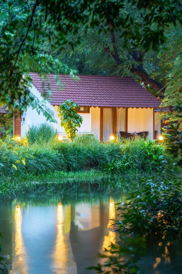 Aranya Vilas - A Nature Resort Udaipur Exteriör bild
