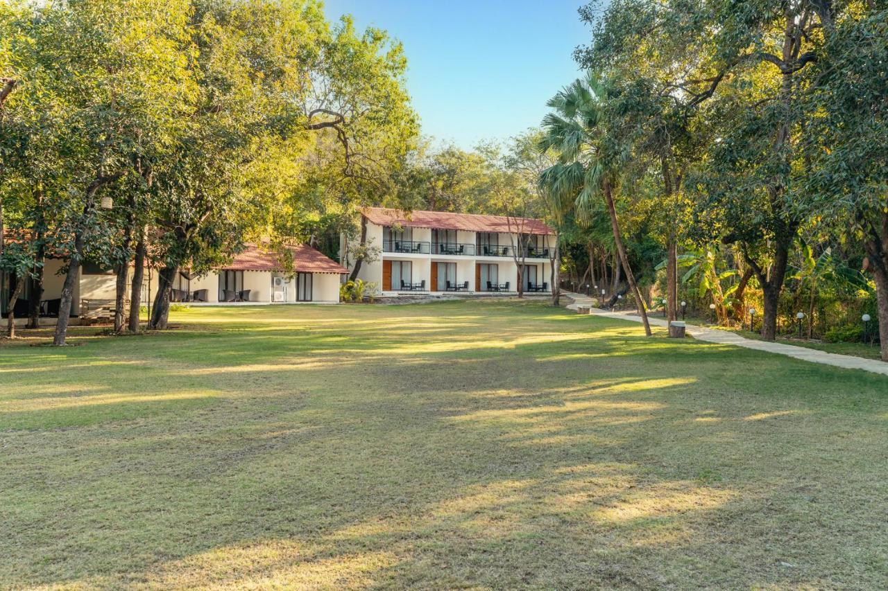 Aranya Vilas - A Nature Resort Udaipur Exteriör bild