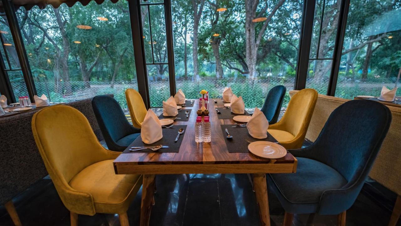 Aranya Vilas - A Nature Resort Udaipur Exteriör bild